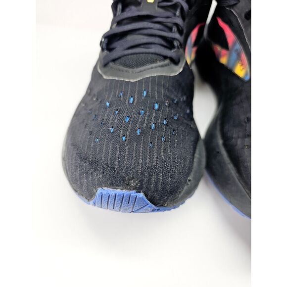 Brooks Men 10 Comfy footwear - Picture 10 of 13